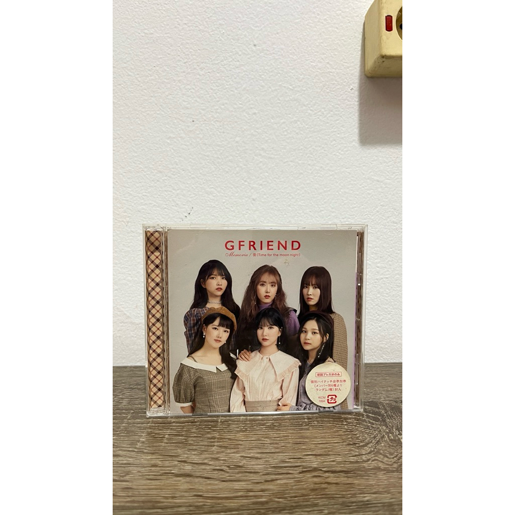 Preloved - GFRIEND CD Memoria JP