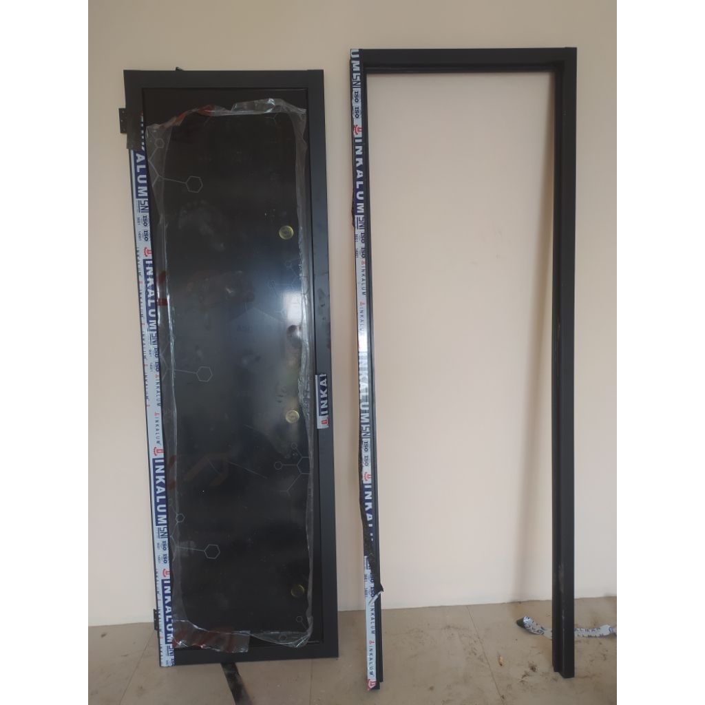 pintu toilet bahan alumunium&ACP