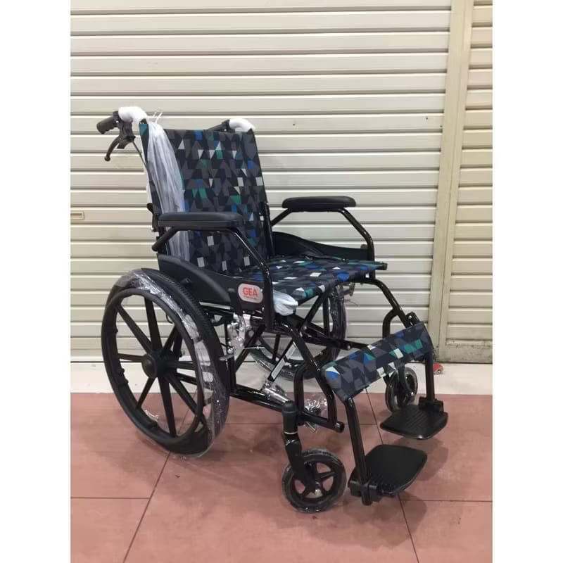 Kursi Roda Traveling GEA FS863 Ringan, Dapat Dilipat, Rem Belakang