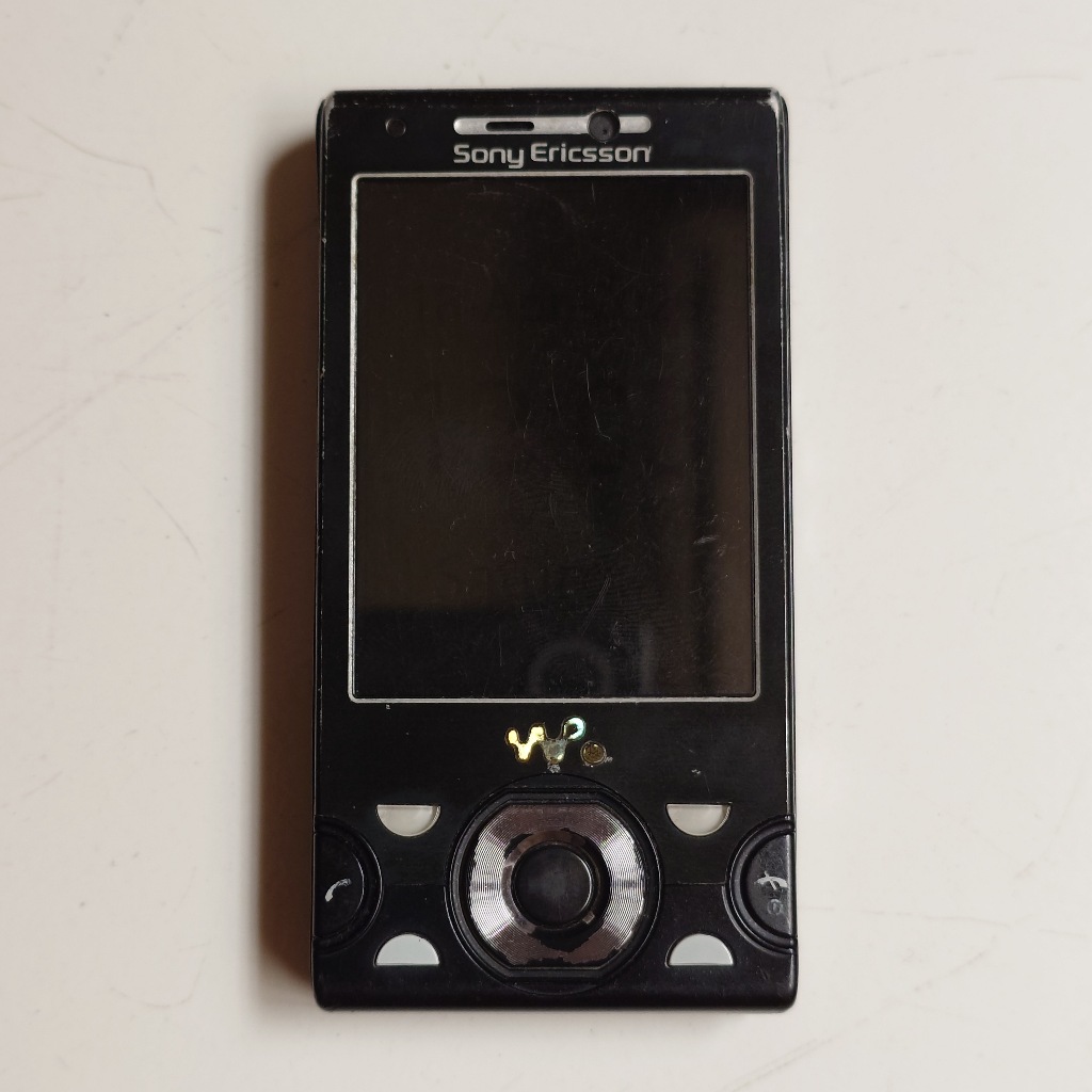 Sony Ericsson W995