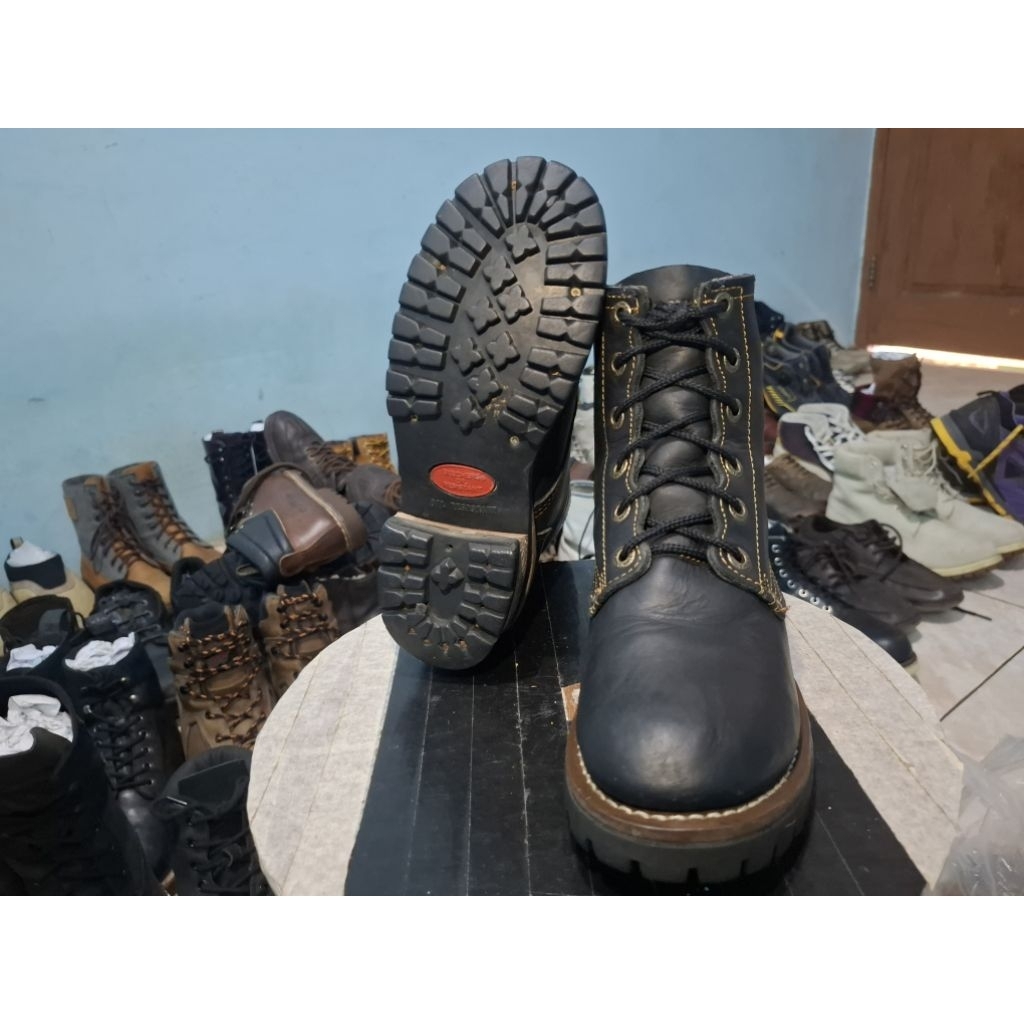 Sepatu Boots Second Skechers Size 38