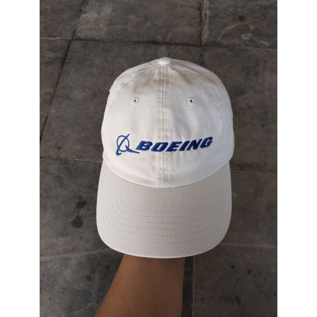 Topi Pesawat Boeing