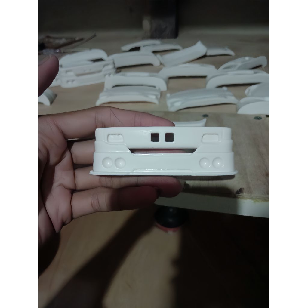 Bemper Miniatur Truk Plastik Model canter Style Jambi