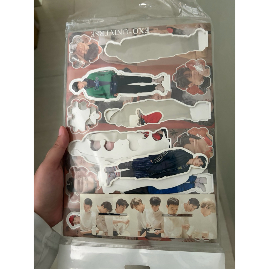 EXO UNIVERSAL FIGURE