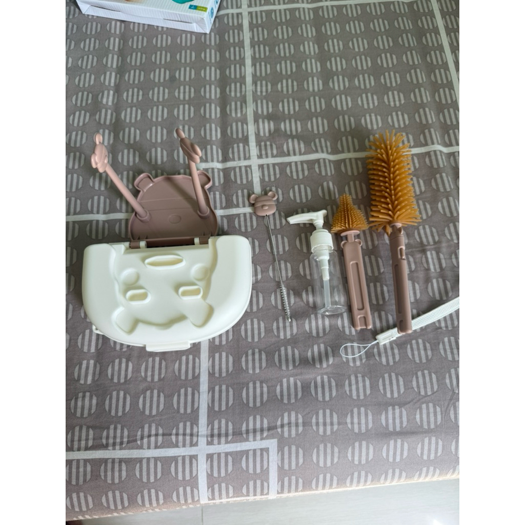 Pembersih botol traveling - 3 pcs sikat, botol sabun, tirisan tempatnya