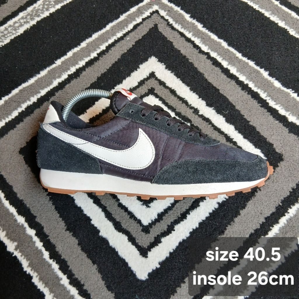 sepatu second N.daybreak