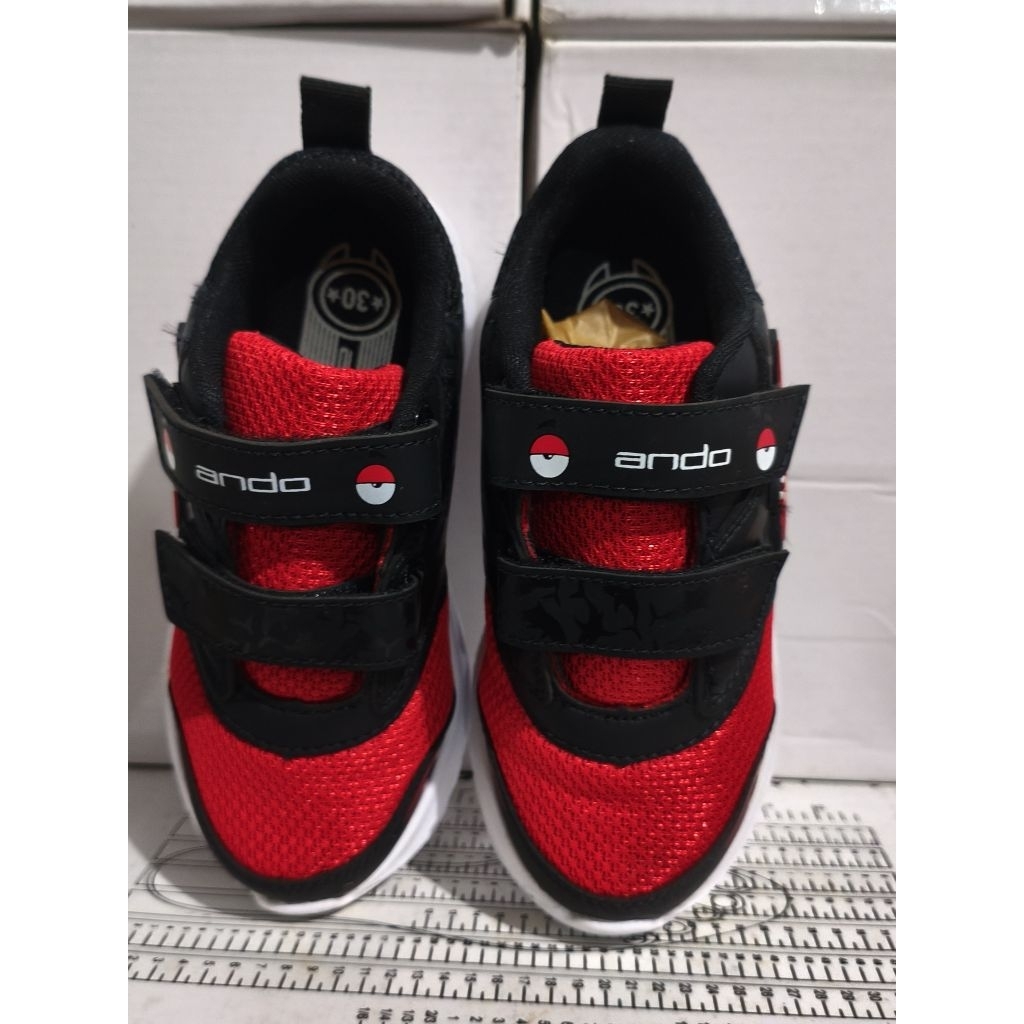 NEW PRODUK SEPATU SNEAKERS IMPORT ANDO SHARK JUNIOR - CEWEK HITAM/MERAH 29-32