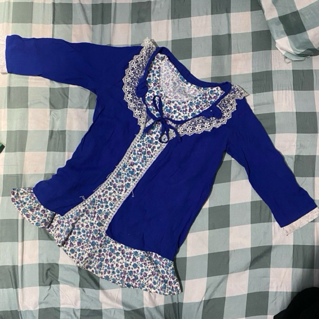 Atasan Wanita Berompi motif bunga kecil
