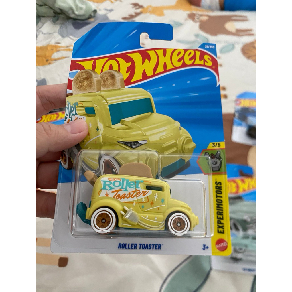 Hot wheels roller toaster