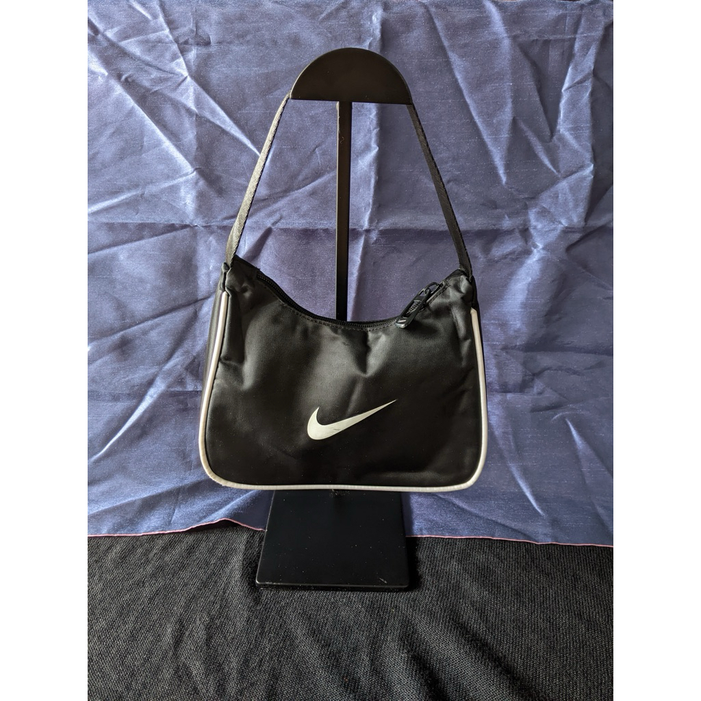 tas Nike Shoulder Bag Nike Vintage Handbag Nike Vintage Underarm women preloved