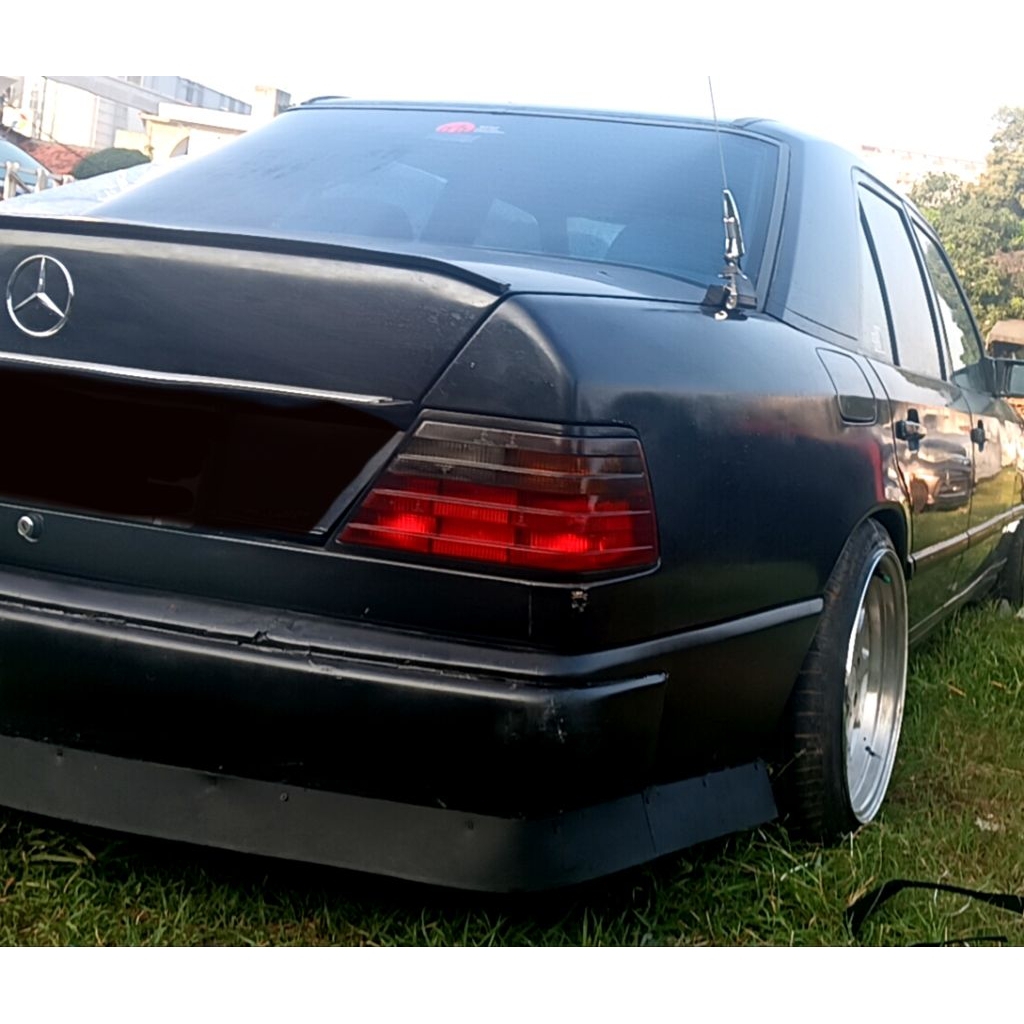 LIPS BUMPER MERCY BOXER MERCEDES BENZ W124 BIKIN MONTOK CEPER