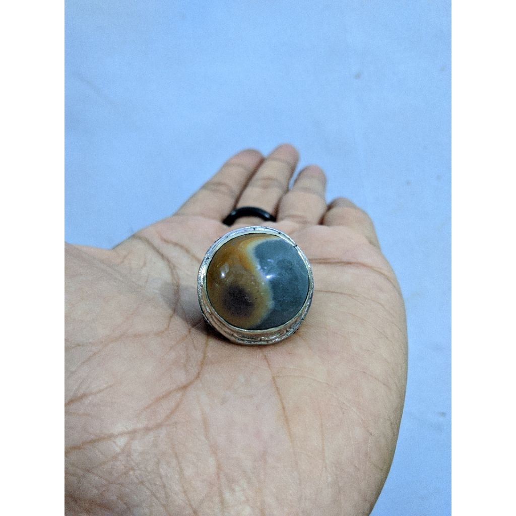 BATU AKIK NATURAL MOTIF YIN-YANG