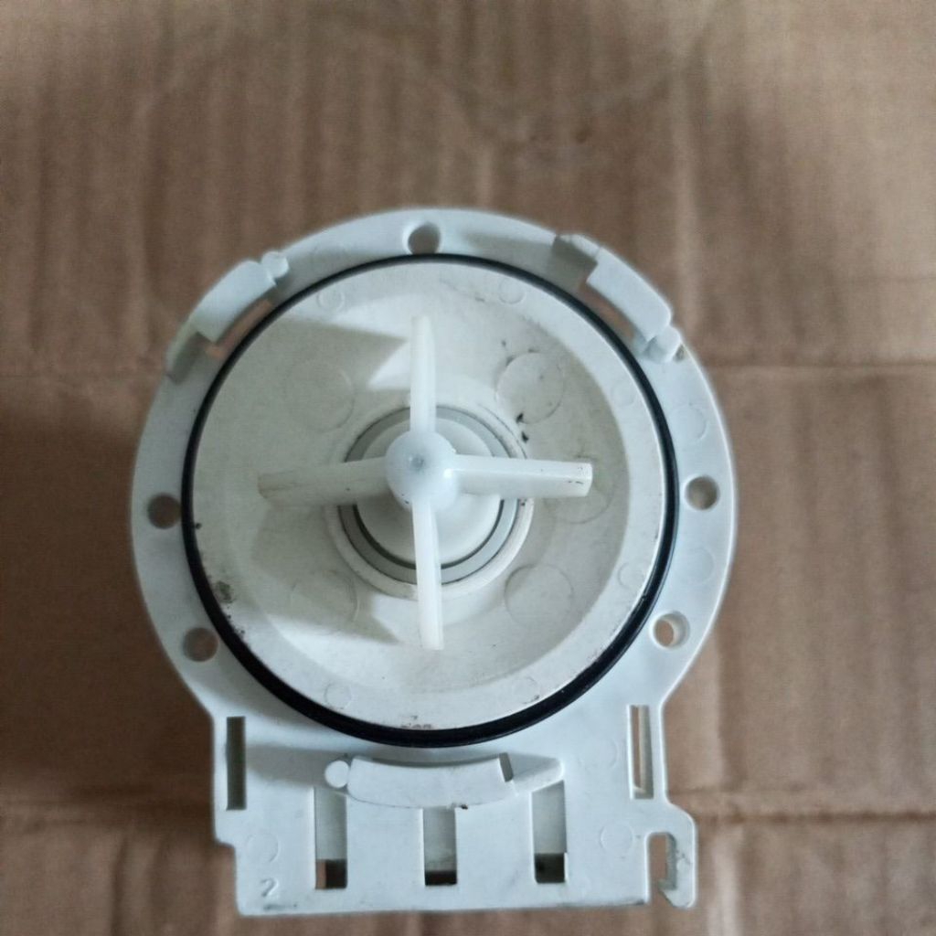 Drain Motor Mesin cuci Electrolux