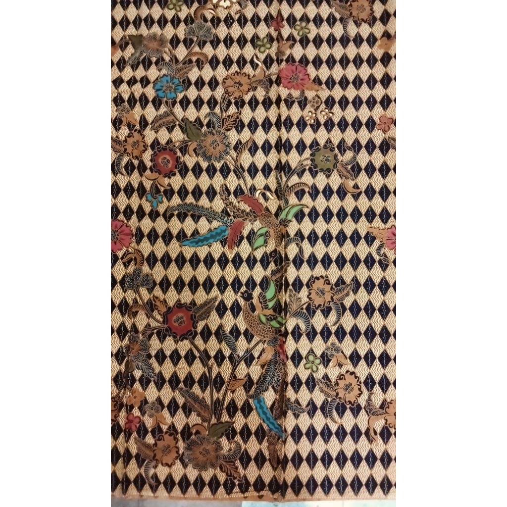 Kain Batik Premium Print biru merah hijau sogan burung bunga daun