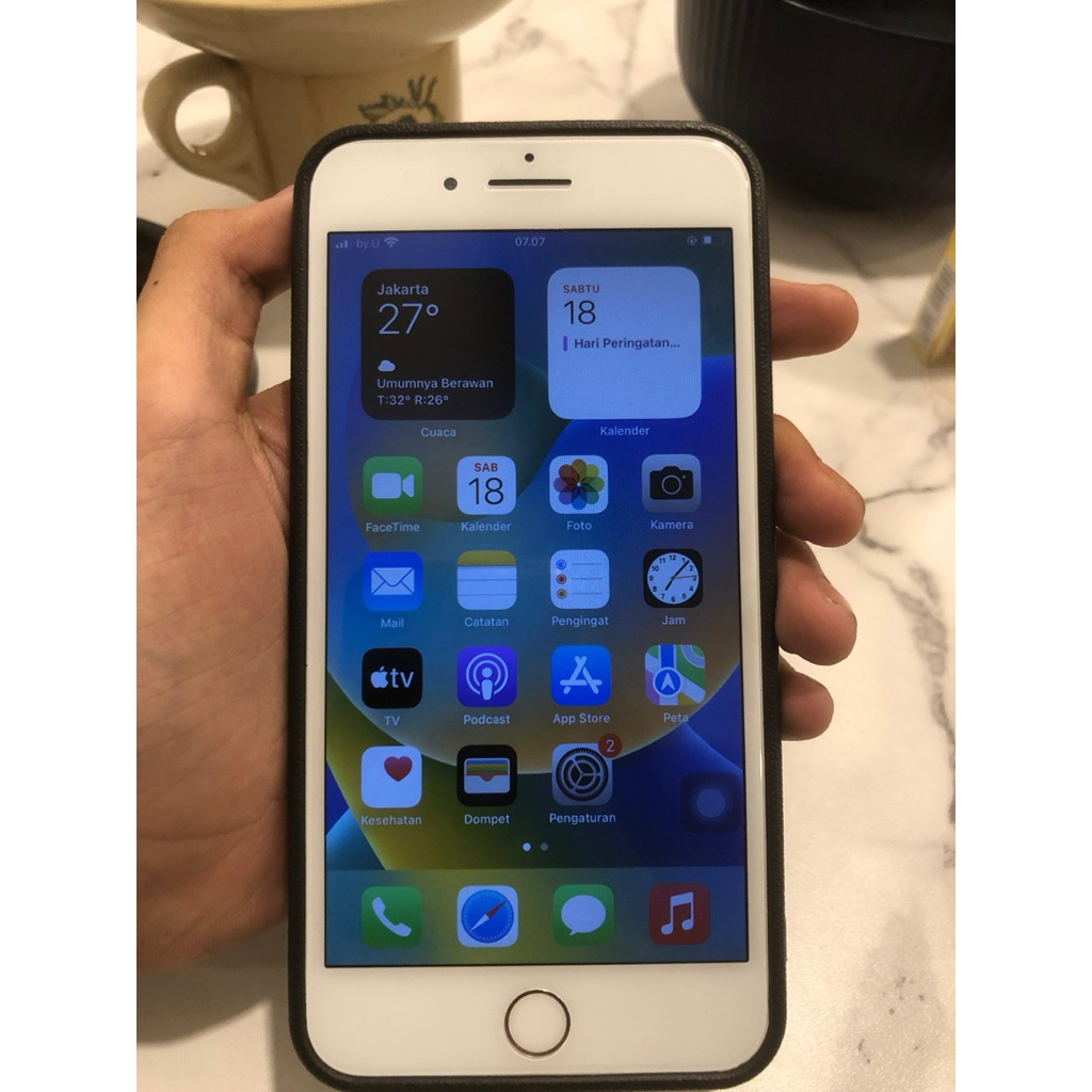 iPhone 8+ All operator whitelist aktivasi lama Hp + Cas  Minus backglass retak