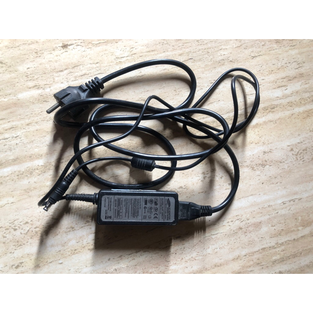 Cargher Laptop Samsung Ori Second