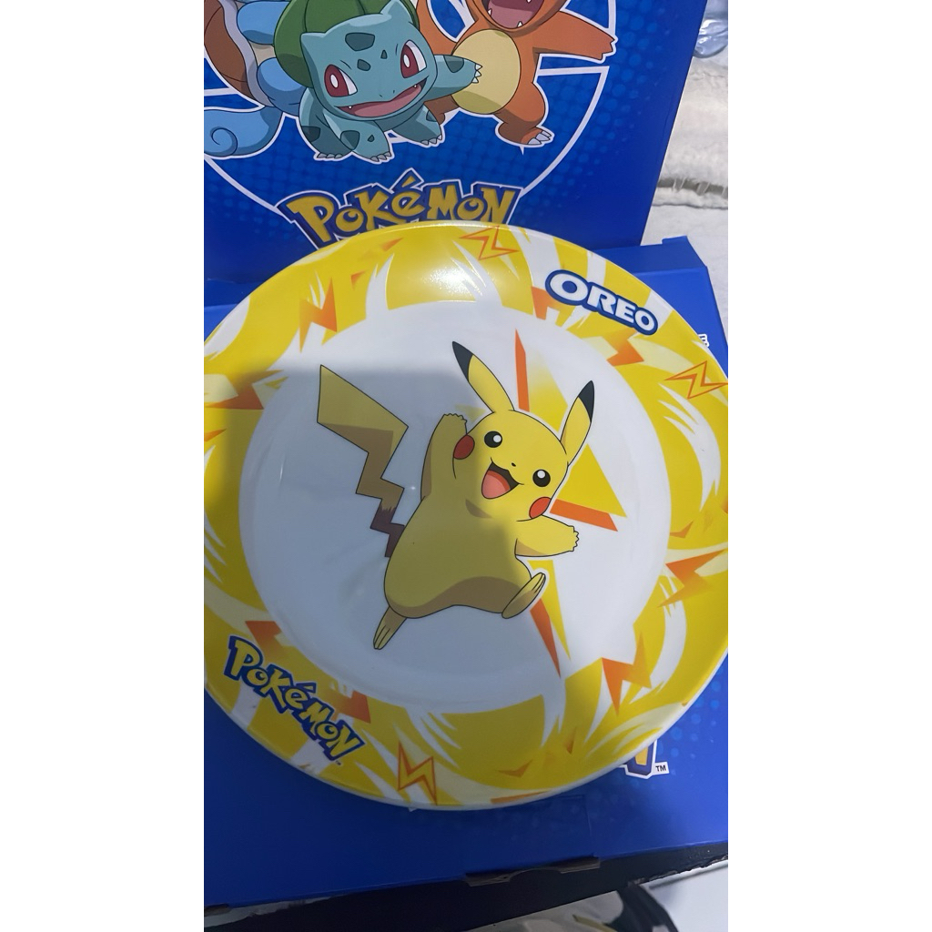 Piring keramik oreo pokemon pikachu untuk koleksi