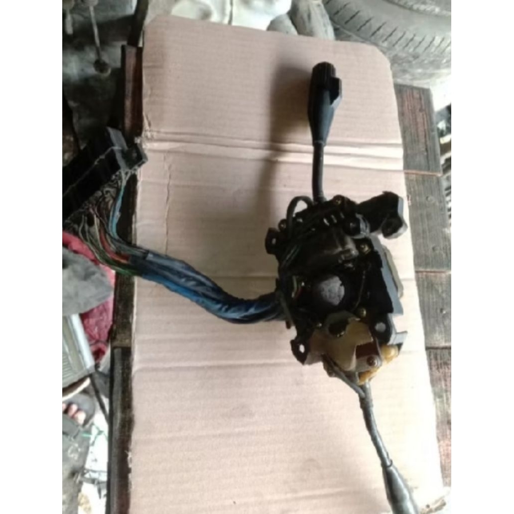 Saklar lampu/saklar sen kijang super kijang gren ORIGINAL