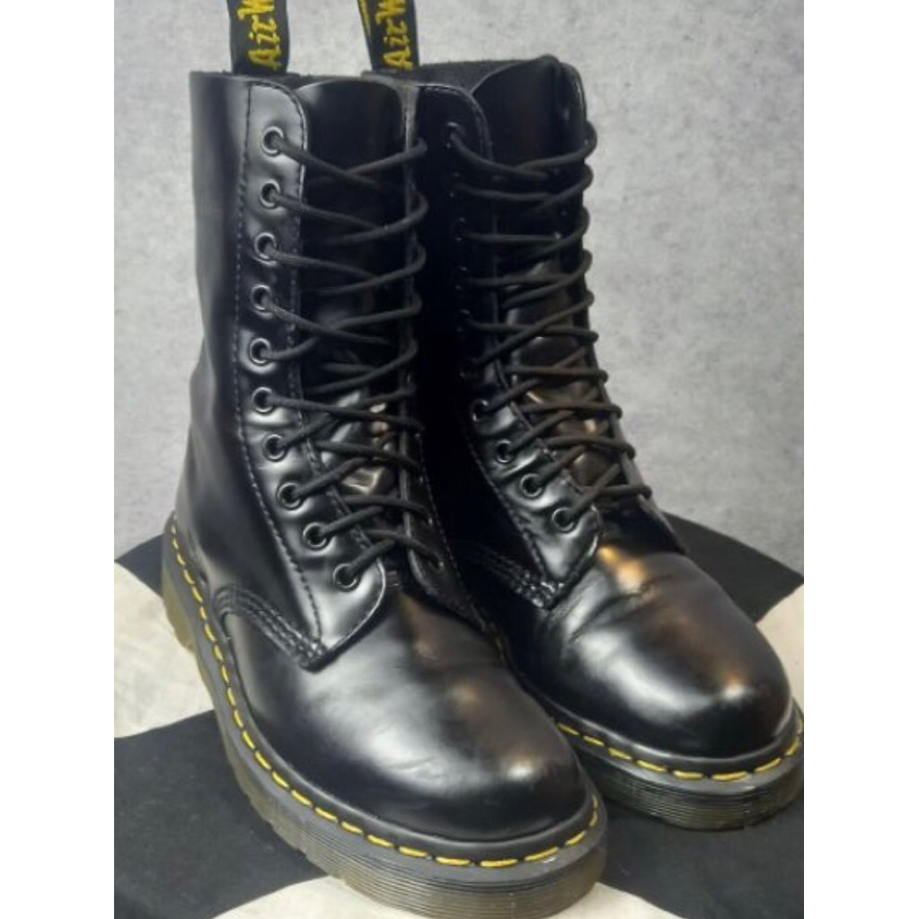 dr martens 1490 black smooth  MIC  6UK//39EU