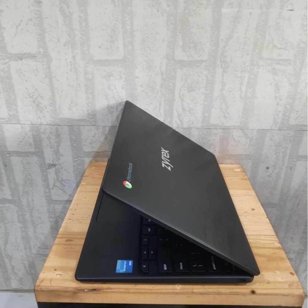 Chromebook Zyrex M432