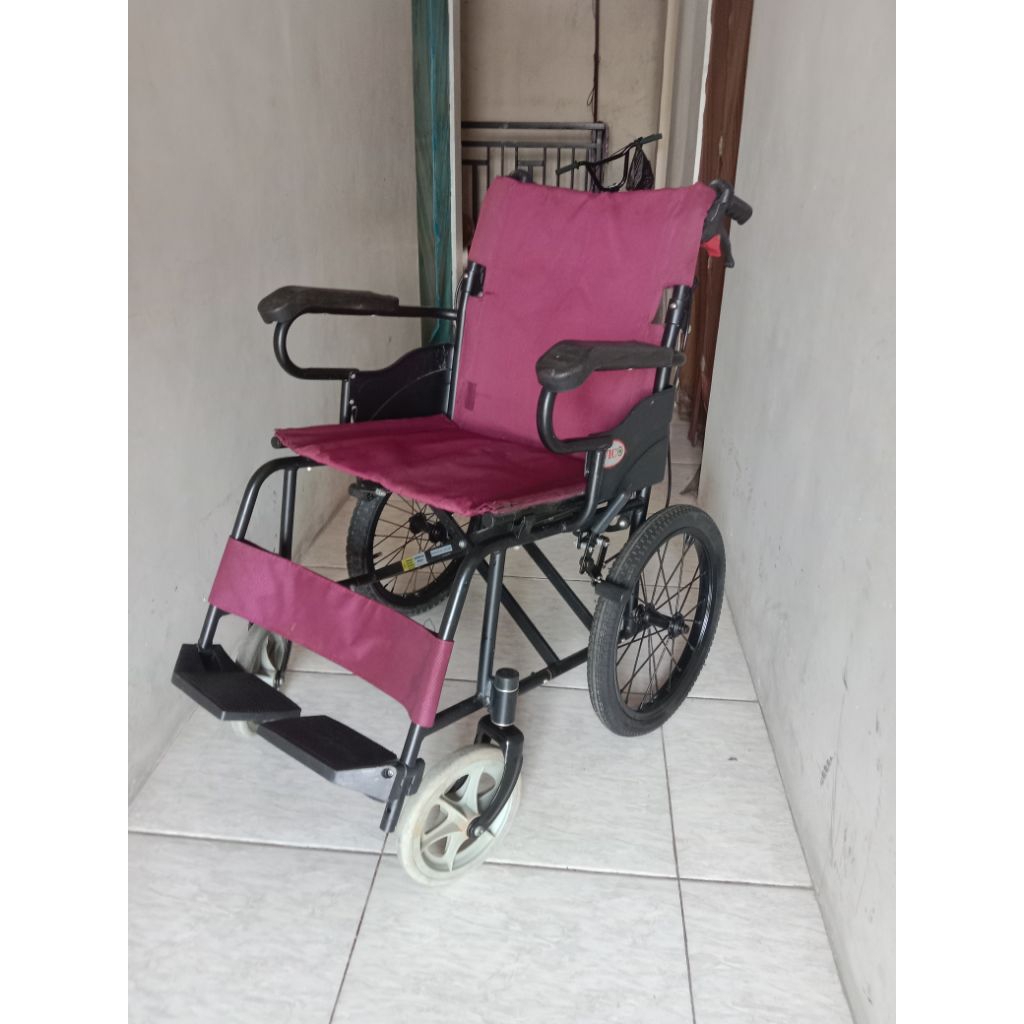 KURSI RODA TRAVELLING UNTUK UMROH ATAU HAJI TERMURAH / KURSI RODA BARU - BEKAS (SECOND) / KURSI RODA