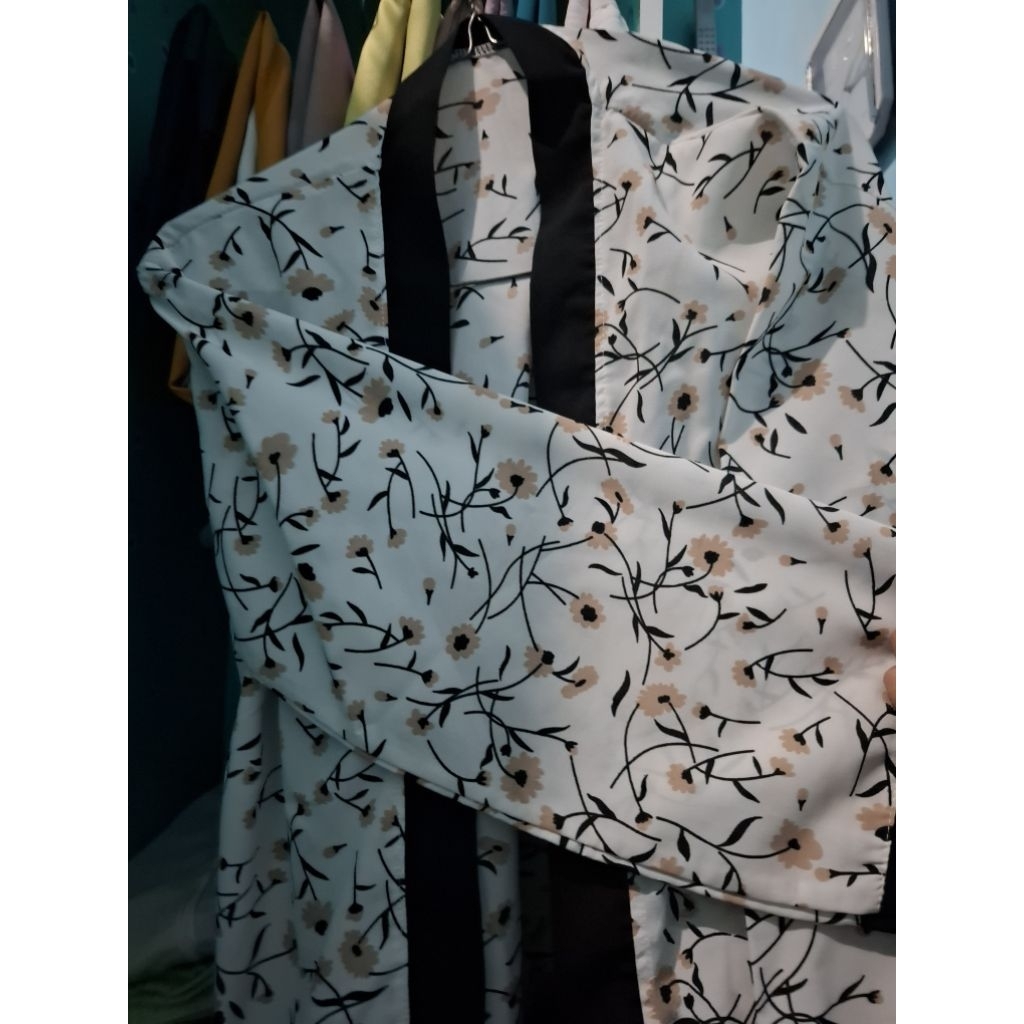 outer cardigan bunga