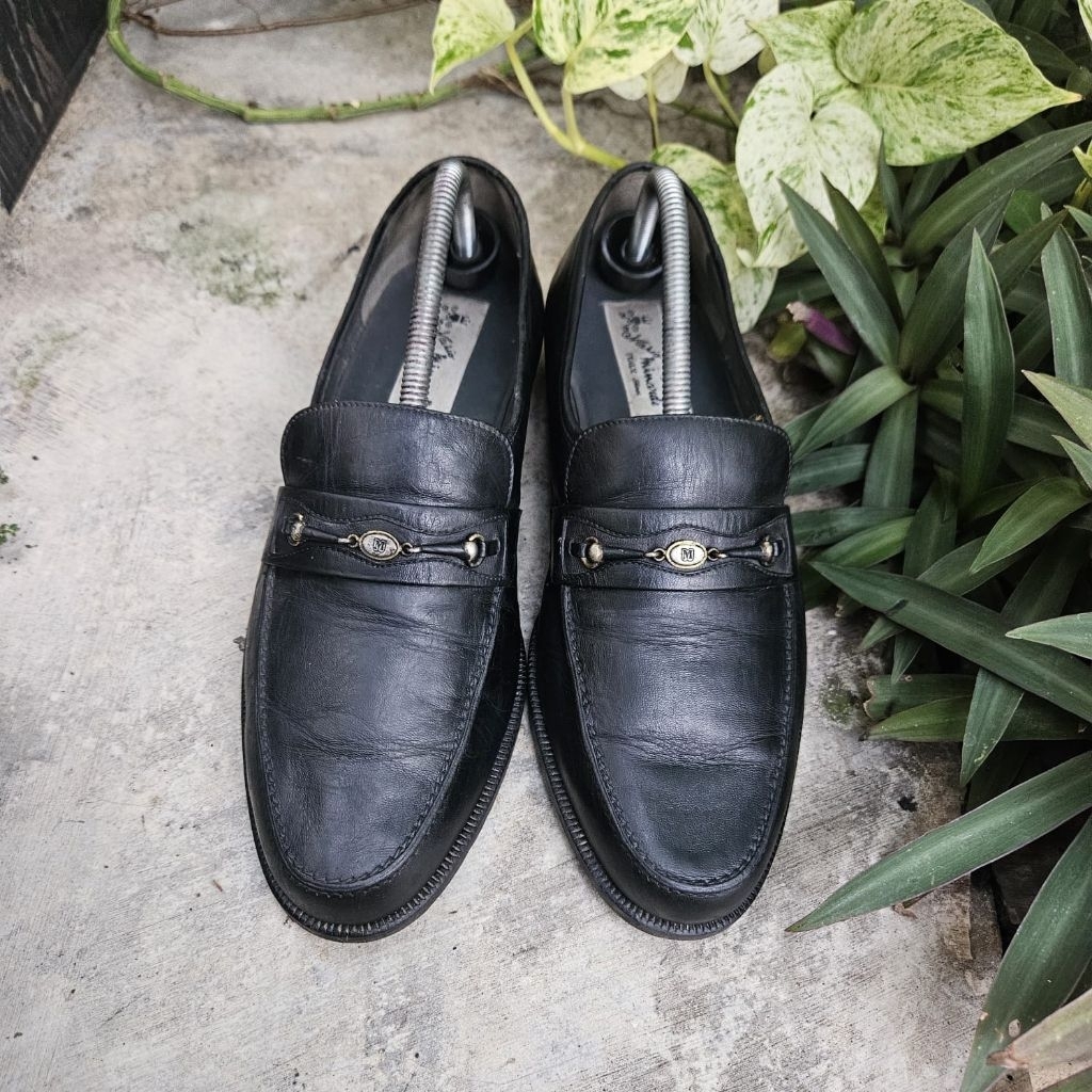 sepatu loafer second mario minardi size 42(26,5cm)