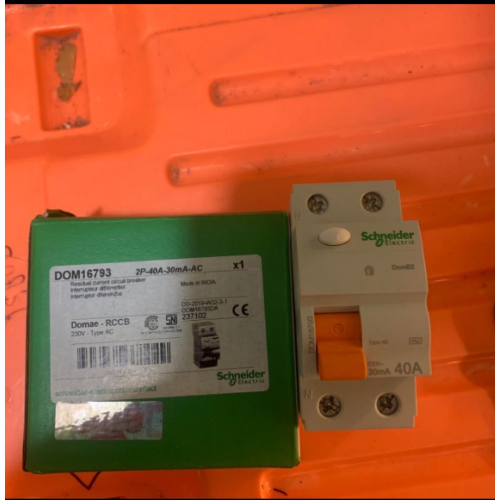ELCB RCBO DOMAE 2P 40A 30MA SCHNEIDER