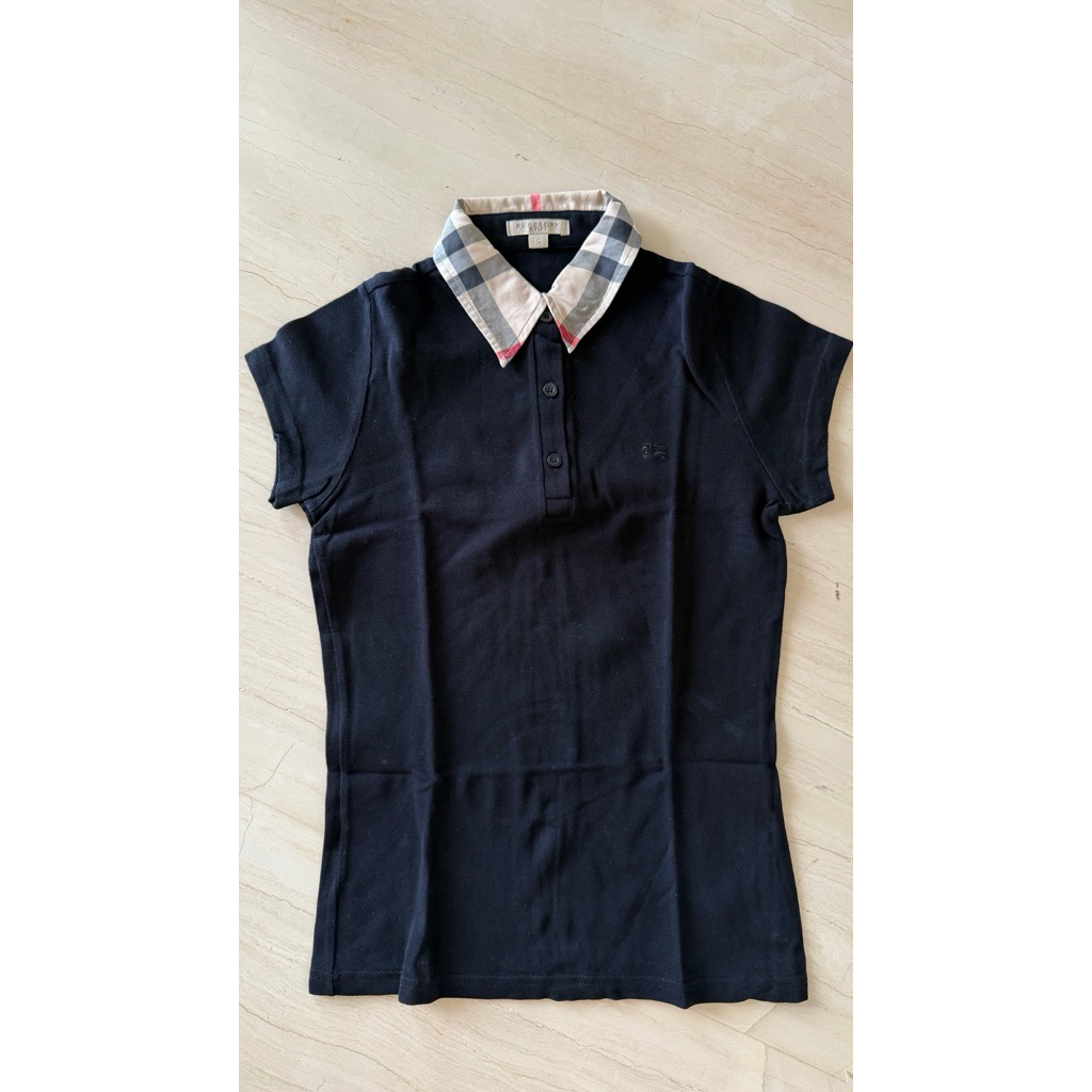 preloved polo shirt wanita BURBERRY size dan details di foto ini WOMAN POLO ORI original ya bukan KW
