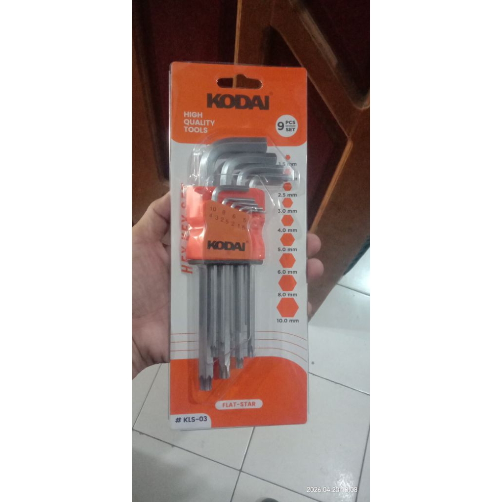 satu set kunci L