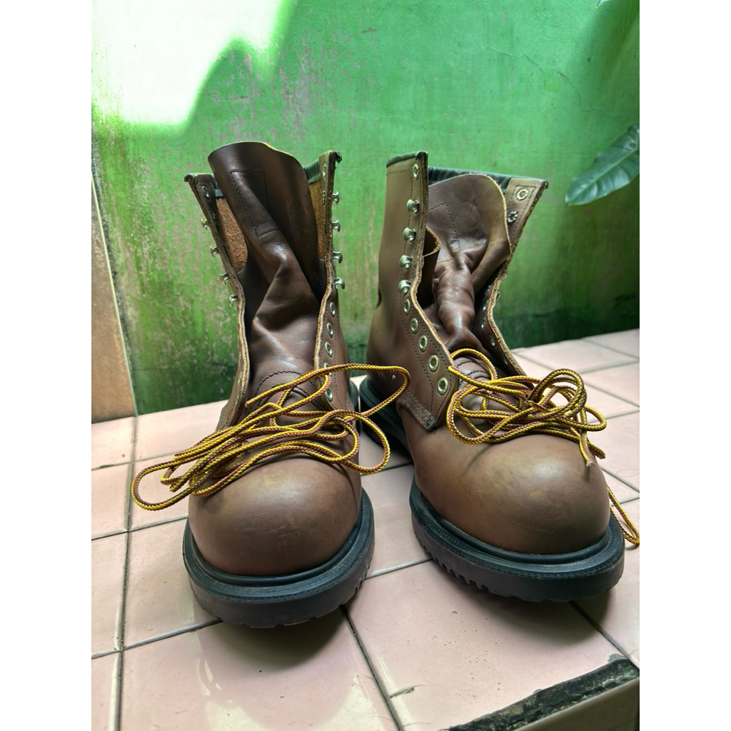 Safety Boots Shoes Merek Red Wing Original, Seri #2233 Size 42, Baru, Tanpa Box