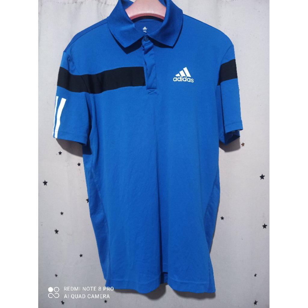 kaos kerah Adidas