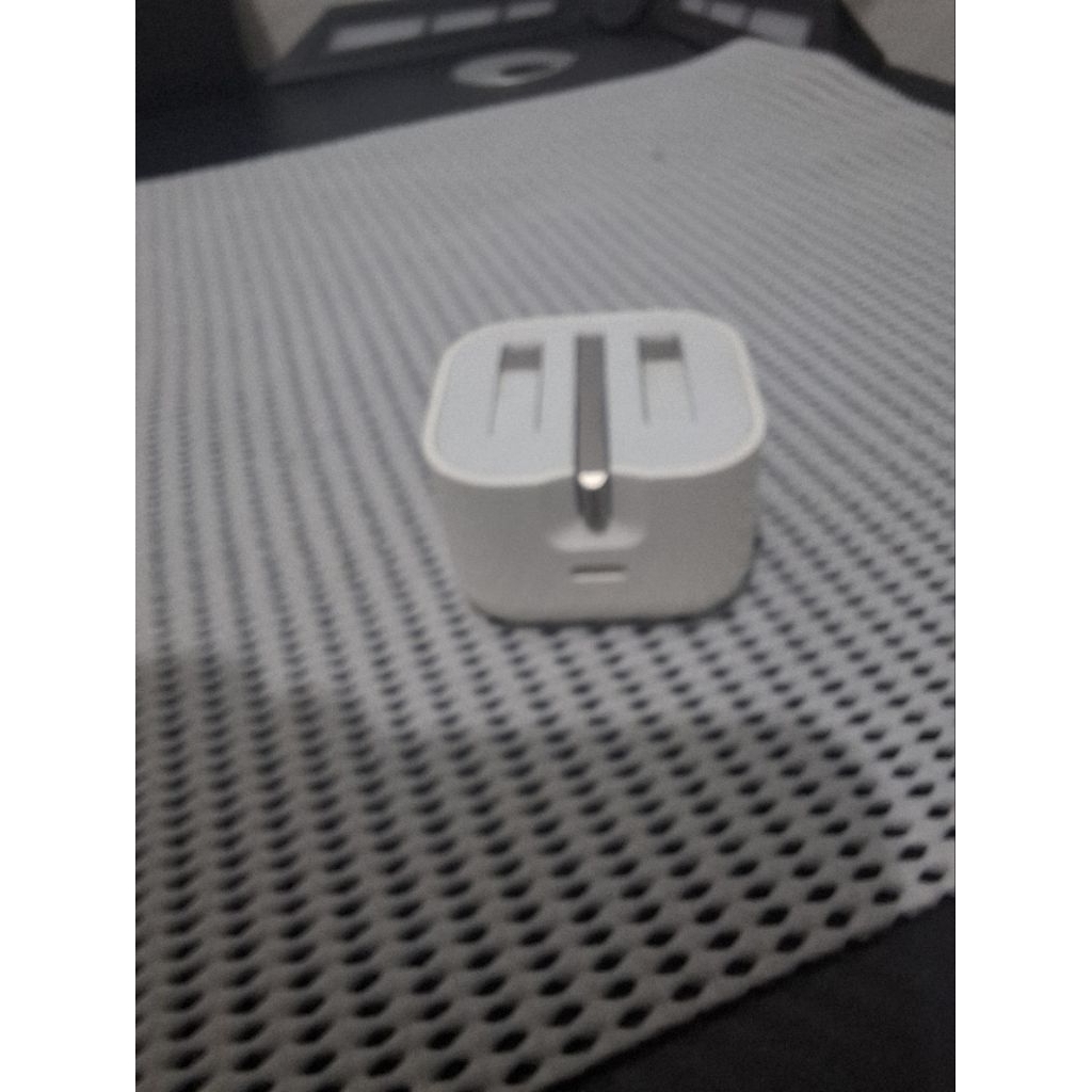 Adapter USB-C 18W Kepala Charger Kaki 3 UK Iphone original 100%
