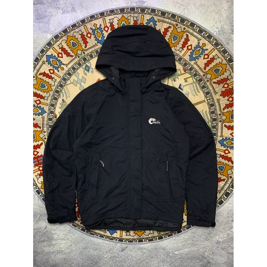 JAKET OUTDOOR NEPA HITAM