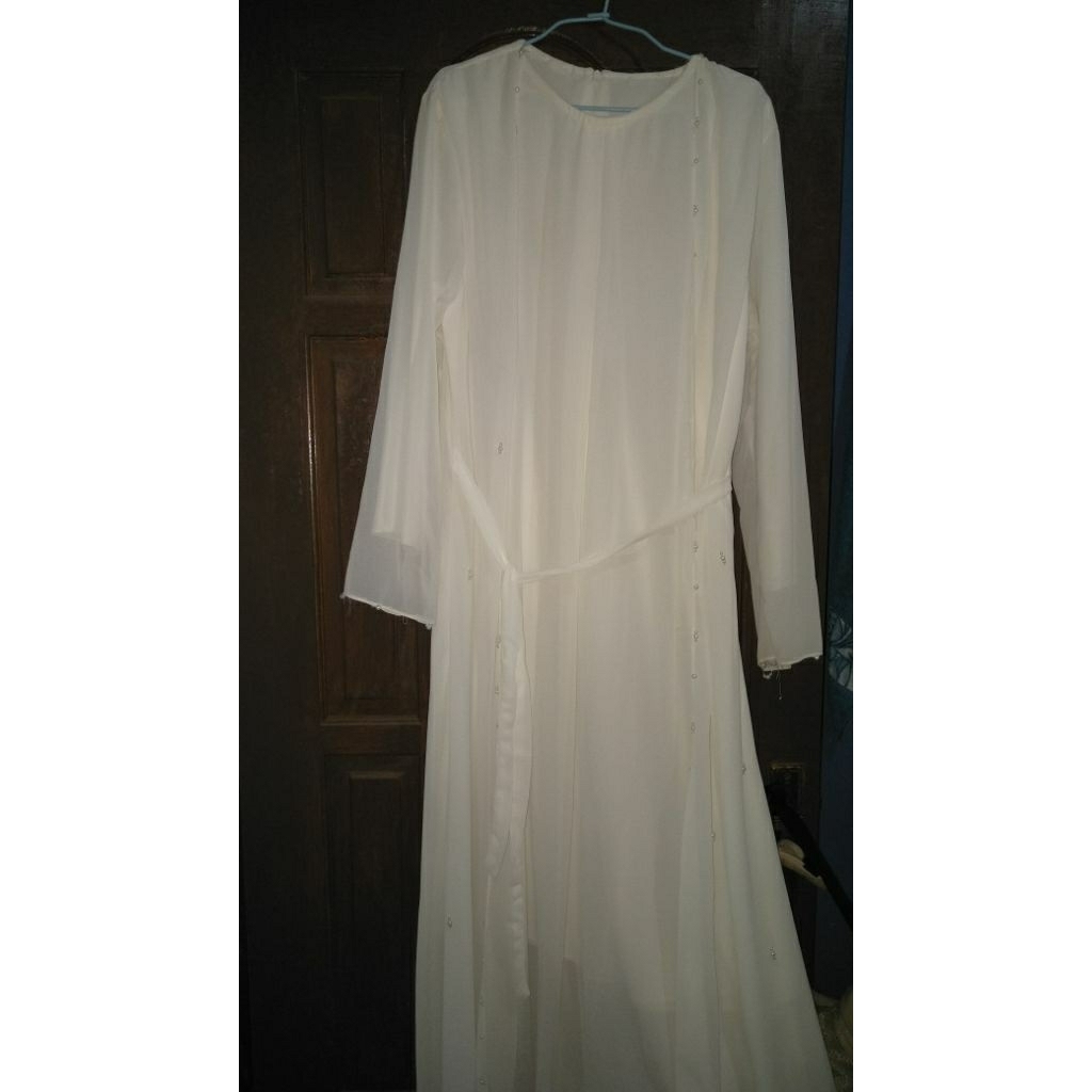 Preloved Abaya putih Mewah