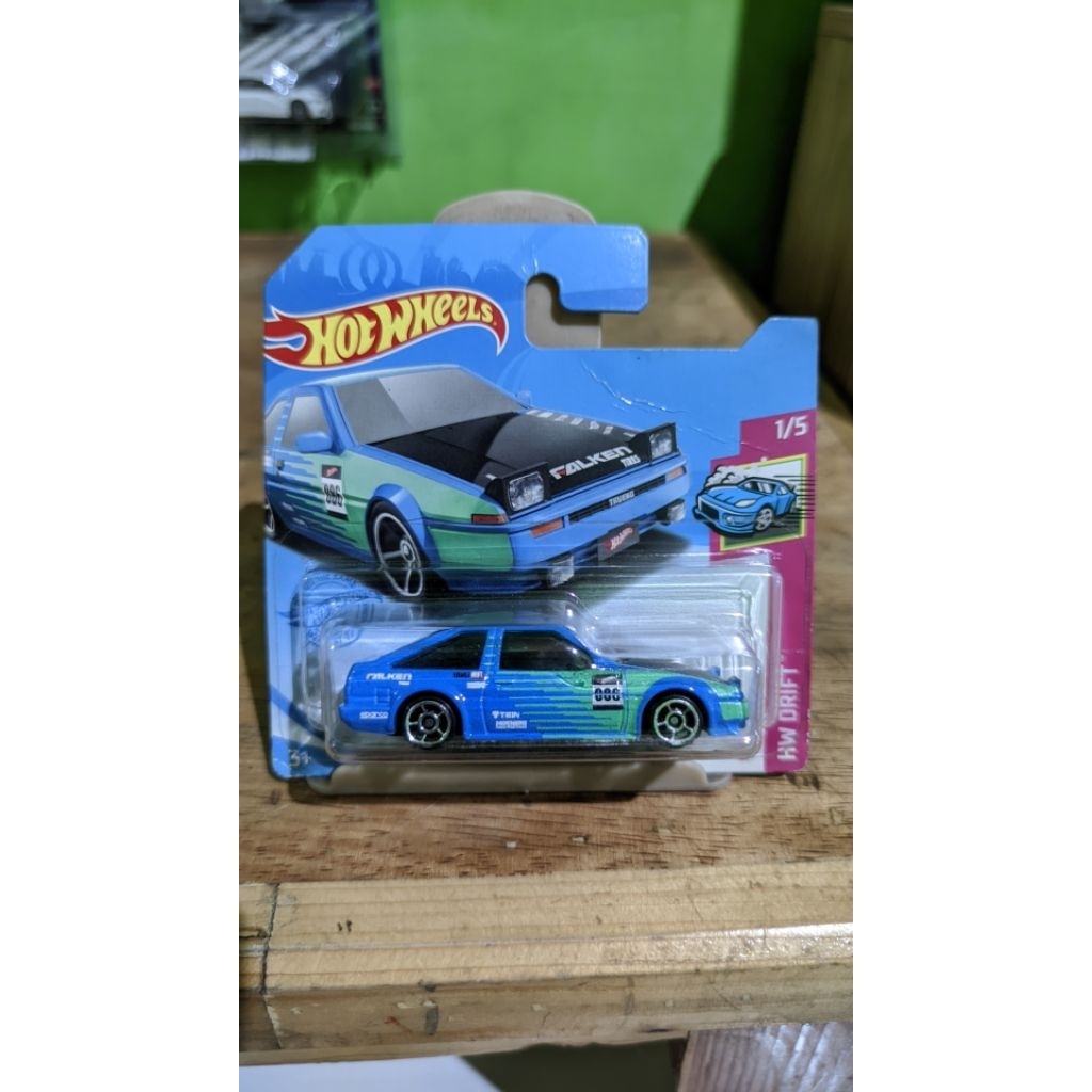 Hotwheels AE86 Trueno Falken (Short Card)