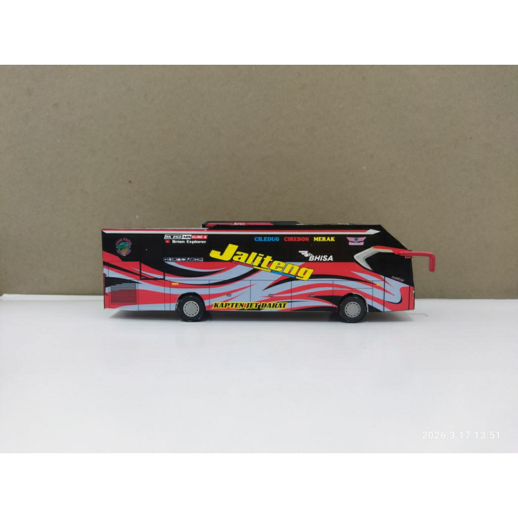 Miniatur Bus Bhisa Jaliteng SR 3