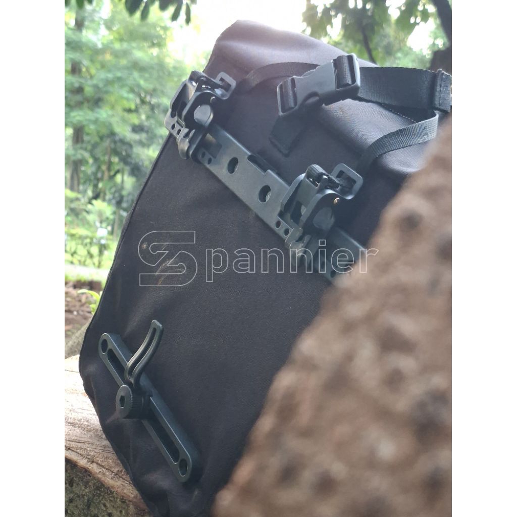 Tas pannier sepeda touring