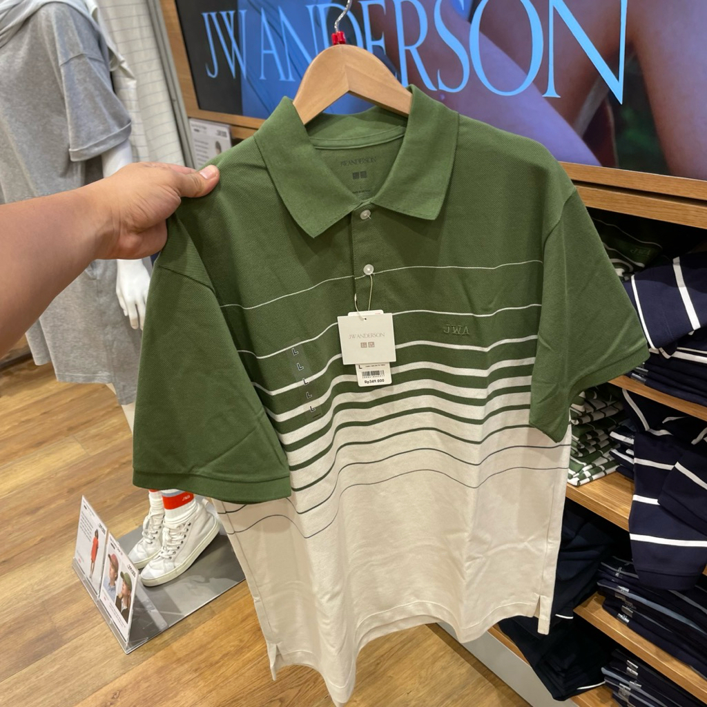 Polo Uniqlo Man JWA dry pique garis 56 olive