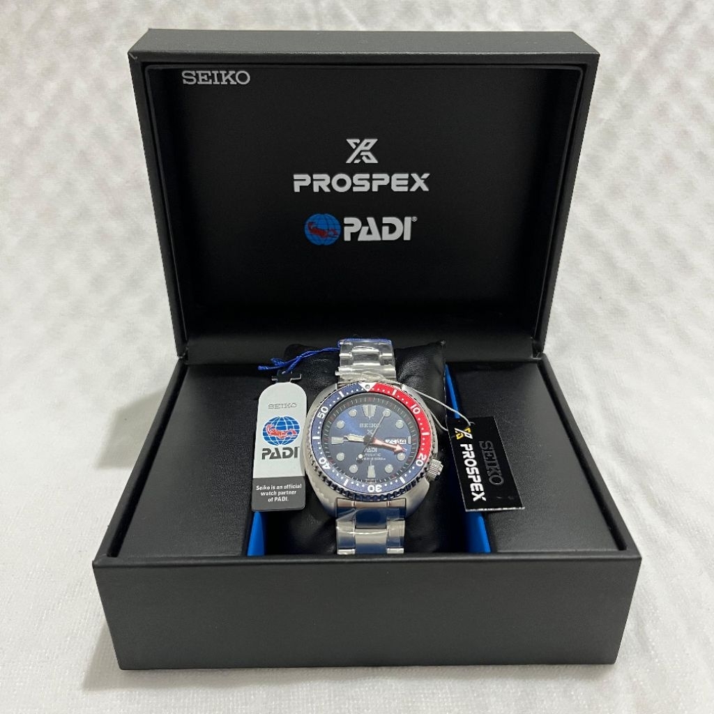 Seiko Prospex SRPE99K1 PADI turtle Automatic Divers 200M Pepsi Blue Dial Stainless Steel Strap