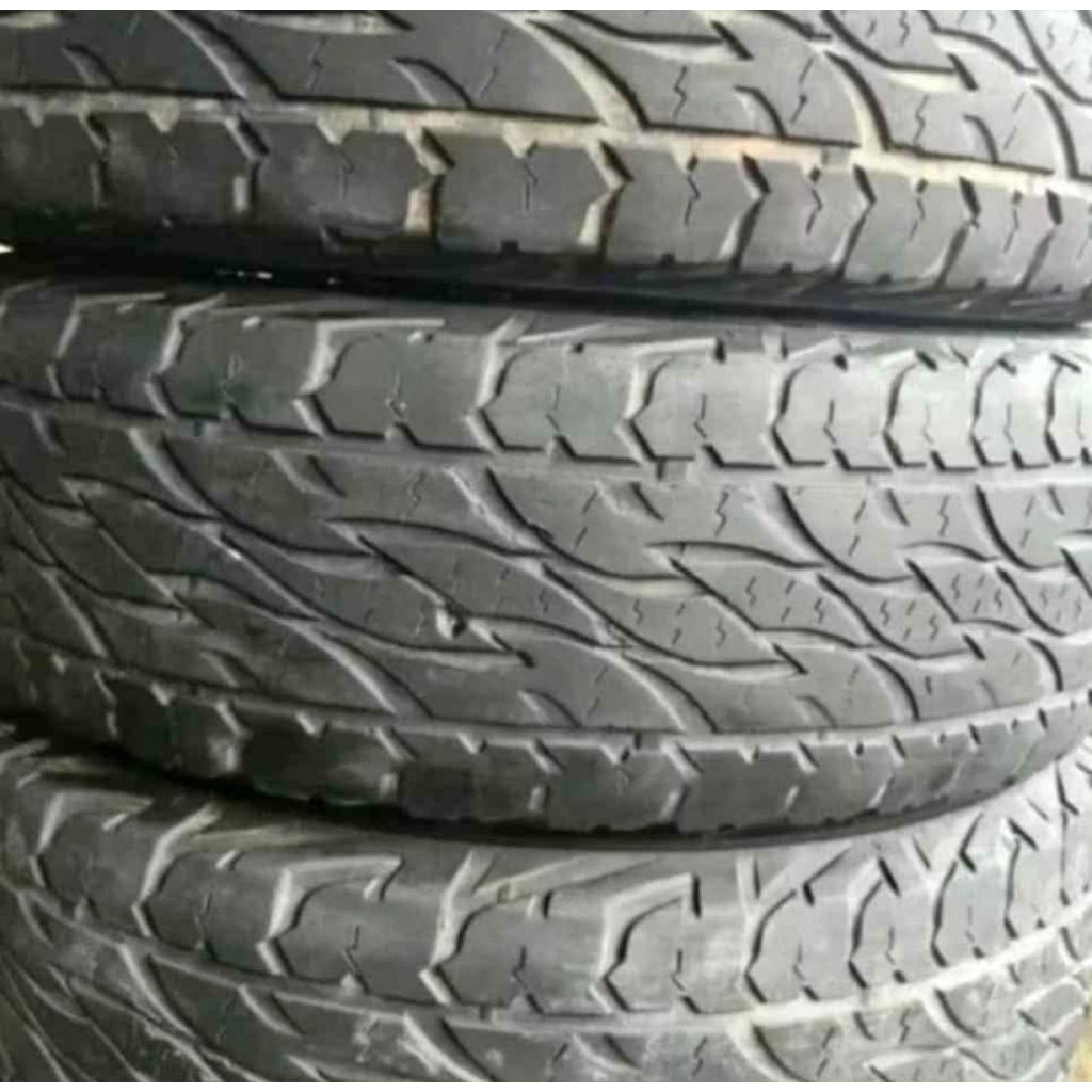 BAN MOBIL 215/70-16 BRIGSTONE AT COPOTAN
