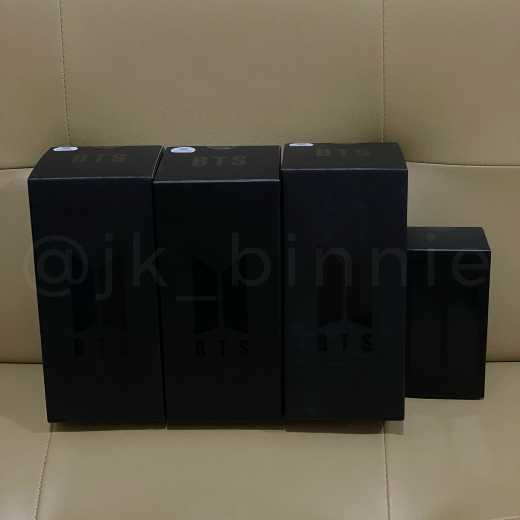 BTS OFFICIAL LIGHTSTICK ARMY BOMB VER. 4