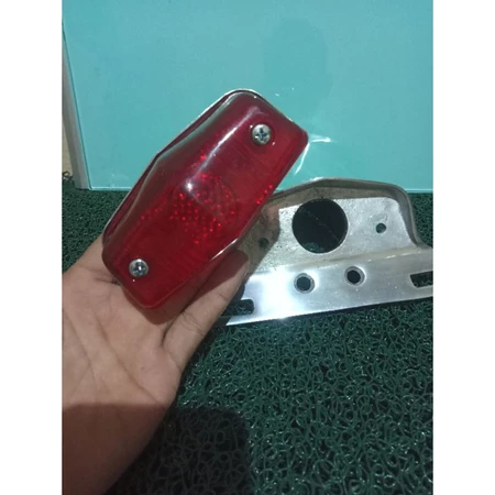 Lampu Stopan CB BSA Dudukan V Minimalis Poles Bracket Lampu Belakang Motor Custom CB GL Tiger Murah