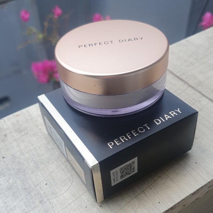Perfect Diary Loose Powder Bedak Tabur Weightless Soft Blurring 7gr