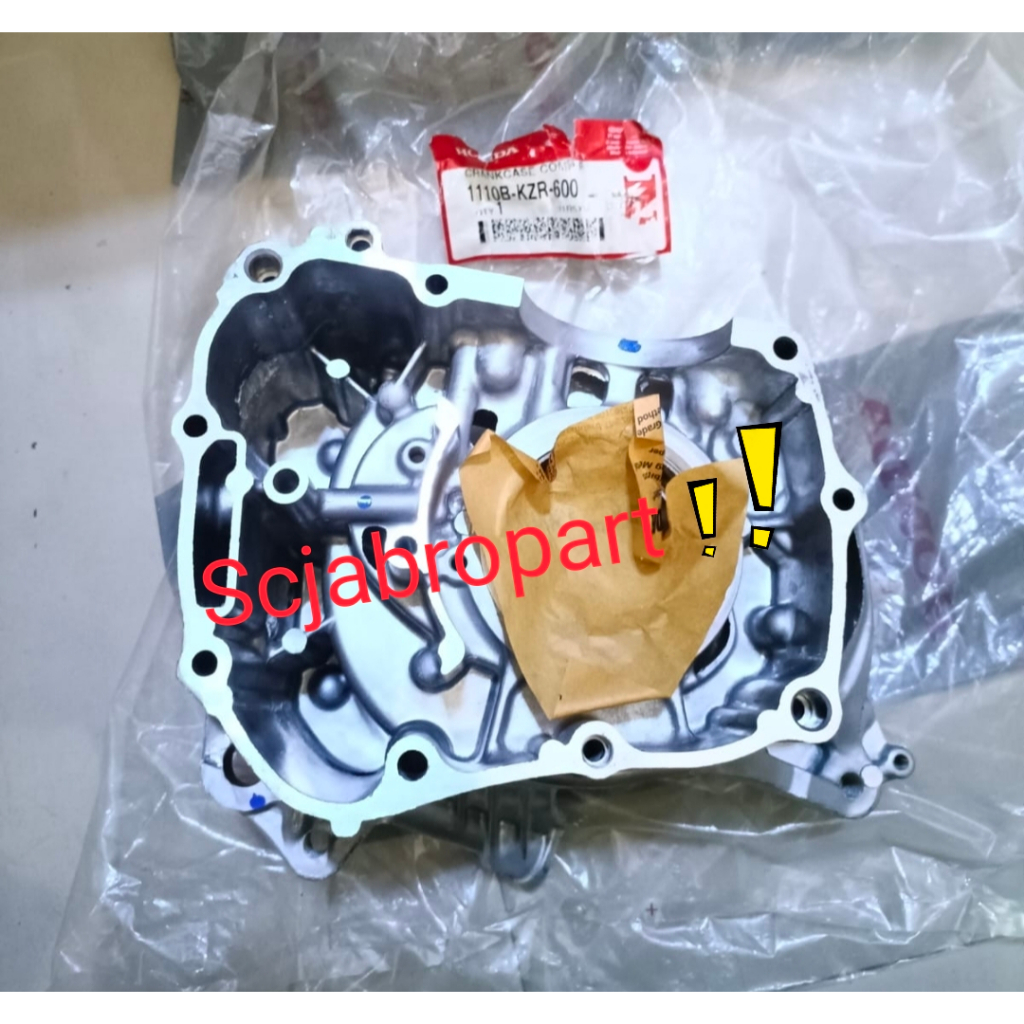 1110B KZR 600.....(D) CRANK CASE COMP RIGHT HONDA Vario Techno 125 FI (generasi pertama/lama, model 
