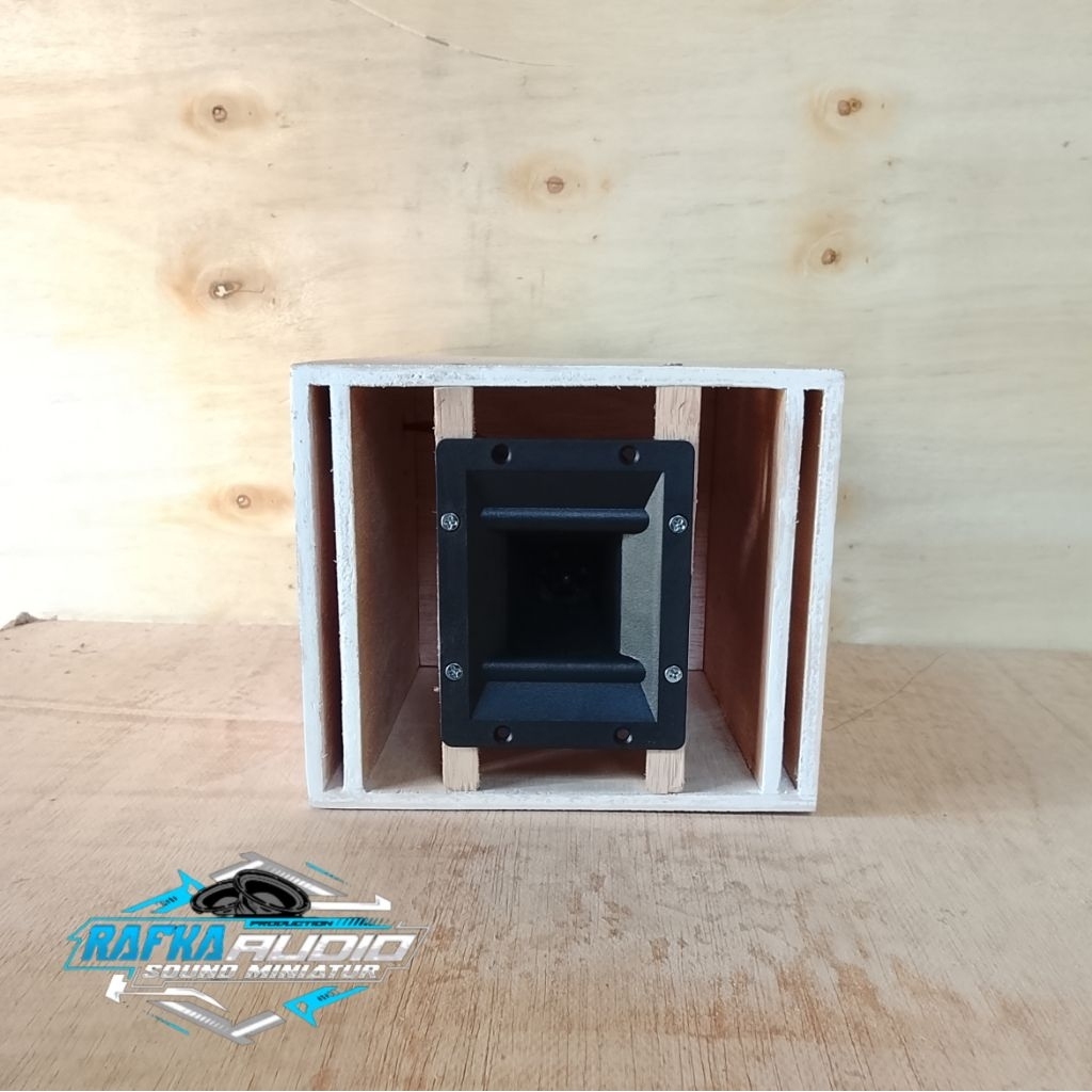 middle sudah terpasang speaker 4 inch & tweeter audax