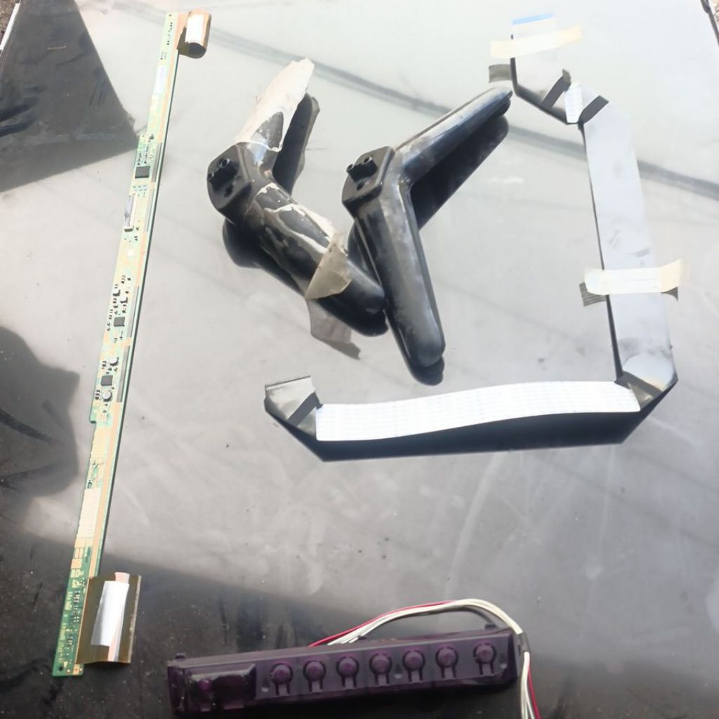 STAND DUDUKAN KAKI KABEL LVDS TOMBOL SENSOR IR FLEXIBLE TCON T CON TIKON  FLEKSIBEL TV PANASONIC 40C