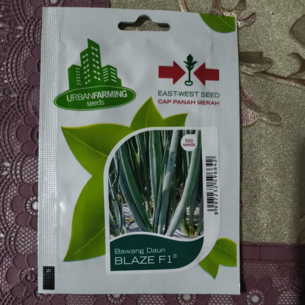 500 Biji Benih Bawang Daun Cap Panah Merah