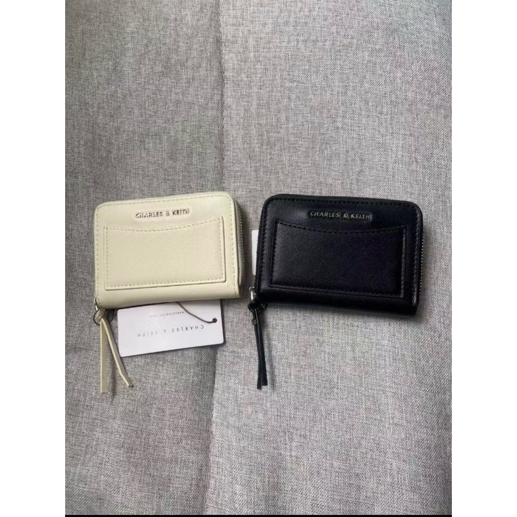 Dompet charles and keith