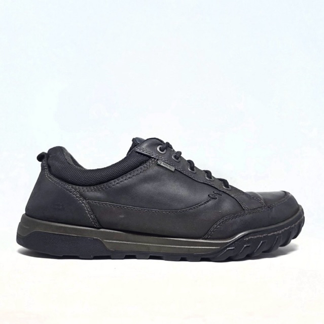 Size 42 | ECCO URBAN Goretex Receptor tech Kulit Full Black Sepatu Kasual Trailrun sport